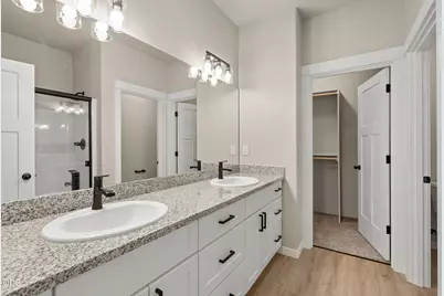 2217 Piazza Drive, Medford, OR 97501 - Photo 26