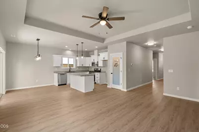 2217 Piazza Drive, Medford, OR 97501 - Photo 12