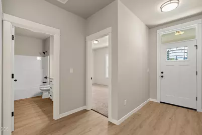 2217 Piazza Drive, Medford, OR 97501 - Photo 18