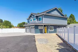 1134 SW Greenwood Ave, Grants Pass, OR 97526 - Photo 4