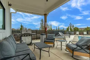 203 Bogey Ln, Eagle Point, OR 97524 - Photo 14