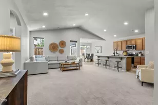 2346 NW Teak Pl NW, Redmond, OR 97756 - Photo 4