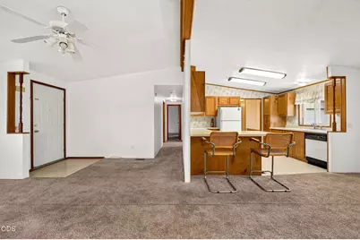 555 Freeman Space 191 Road #191, Central Point, OR 97502 - Photo 20