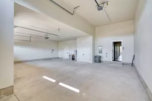 842 NW 18th Ct, Redmond, OR 97756 - Photo 28