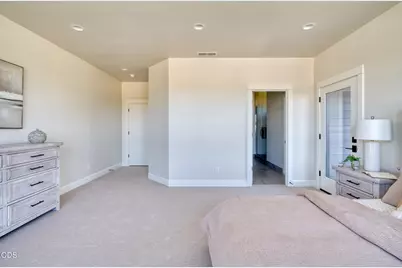 842 NW 18th Court, Redmond, OR 97756 - Photo 20