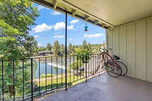 1565 NW Wall St, Bend, OR 97703 - Photo 2