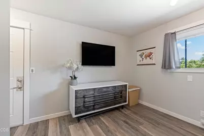 1565 NW Wall Street #232-233, Bend, OR 97703 - Photo 12