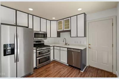 923 Bellview Avenue #2, Ashland, OR 97520 - Photo 8