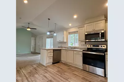 61060 Kings Lane #115, Bend, OR 97702 - Photo 2