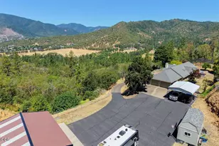 1040 Wards Creek Rd, Rogue River, OR 97537 - Photo 38