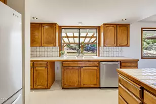 174 Hummingbird Ln, Talent, OR 97540 - Photo 18