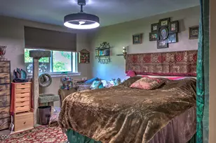 1012 NE Hefley St, Grants Pass, OR 97526 - Photo 24