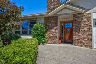 1012 NE Hefley St, Grants Pass, OR 97526 - Photo 2