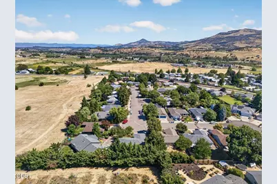 100 Brierwood Drive, Talent, OR 97540 - Photo 26