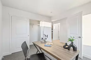 4090 SW Obsidian Ave, Redmond, OR 97756 - Photo 18