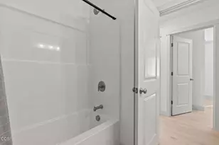 4090 SW Obsidian Ave, Redmond, OR 97756 - Photo 20