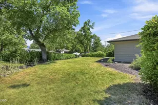 2516 Sandy Terrace, Medford, OR 97504 - Photo 4