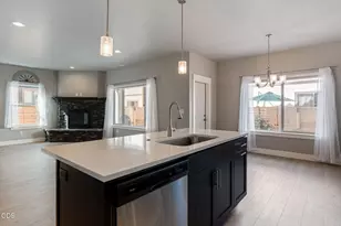 20606 SE Slate Ave, Bend, OR 97702 - Photo 8