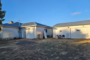 3031 Emerald St, Klamath Falls, OR 97601 - Photo 2