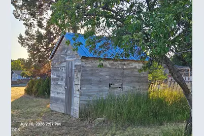 3031 Emerald Street, Klamath Falls, OR 97601 - Photo 8
