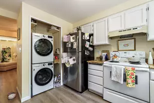 329 N Main St, Ashland, OR 97520 - Photo 14