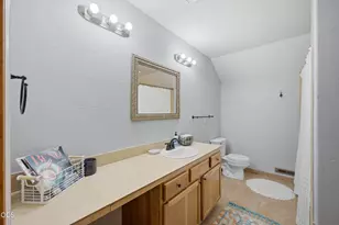 664 NE Providence Dr, Bend, OR 97701 - Photo 18