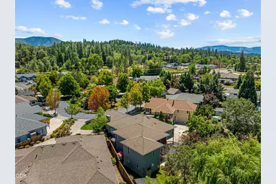 830 SW Bryn Court, Grants Pass, OR 97527 - Photo 22