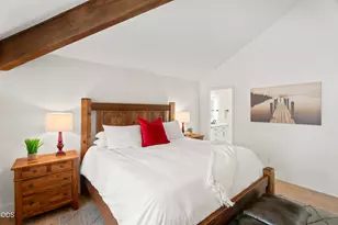 57448 Quartz Mountain Ln, Sunriver, OR 97707 - Photo 10