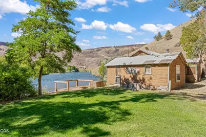 8576 NW Mecca Road, Madras, OR 97741 - Photo 8