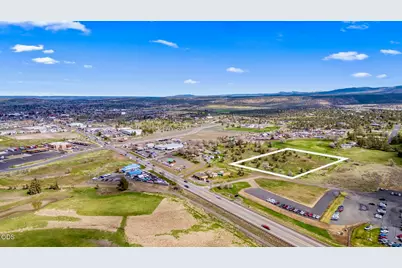 1865 SW Chevrolet Drive, Madras, OR 97741 - Photo 1