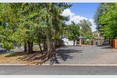1605 Tamera Drive, Klamath Falls, OR 97603 - Photo 4