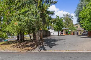 1605 Tamera Dr, Klamath Falls, OR 97603 - Photo 4