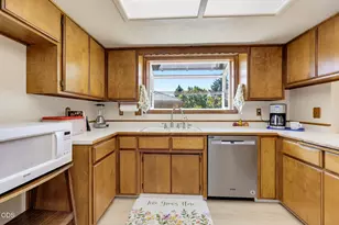 2901 Leonard Ave, Medford, OR 97504 - Photo 12