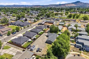 2721 Howard Ave, Medford, OR 97501 - Photo 38