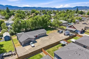 2721 Howard Ave, Medford, OR 97501 - Photo 34