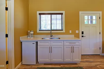 1600 N Second Avenue, Gold Hill, OR 97525 - Photo 46