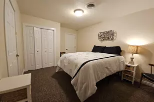 1215 NE 6th St, Grants Pass, OR 97526 - Photo 18
