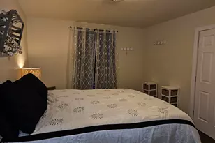 1215 NE 6th St, Grants Pass, OR 97526 - Photo 6
