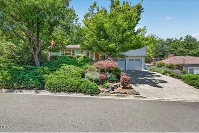 635 Chestnut Street, Ashland, OR 97520 - Photo 28