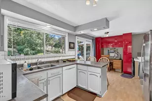 635 Chestnut St, Ashland, OR 97520 - Photo 12