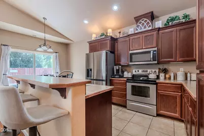 751 Tivoli Drive, Medford, OR 97501 - Photo 14