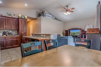 751 Tivoli Drive, Medford, OR 97501 - Photo 18