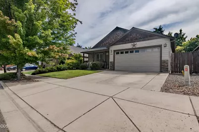 751 Tivoli Drive, Medford, OR 97501 - Photo 2