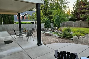 241 Fieldbrook Ct, Medford, OR 97504 - Photo 24