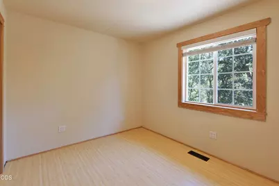 332 Rene Drive, Shady Cove, OR 97539 - Photo 26