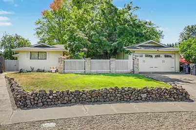 1448 N Keene Way Drive, Medford, OR 97504 - Photo 1