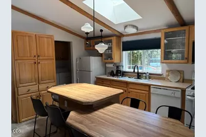 142015 Blue Sky Way, Crescent Lake, OR 97733 - Photo 12