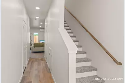 2028 Sunset Drive #8, Medford, OR 97501 - Photo 4