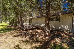 61485 Maid Marian Ct, Bend, OR 97702 - Photo 24