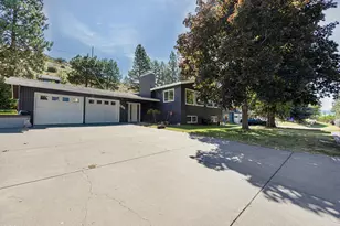 1011 Newcastle Ave, Klamath Falls, OR 97601 - Photo 1